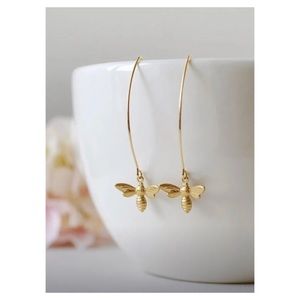 🆕Darling Gold Bee Filigree Earrings